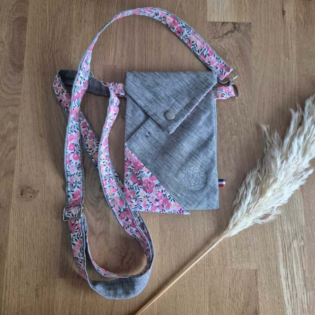 Sac Origami bandoulière fine imprimé fruits roses lin gris chiné revalorisé Ateliers Lysac